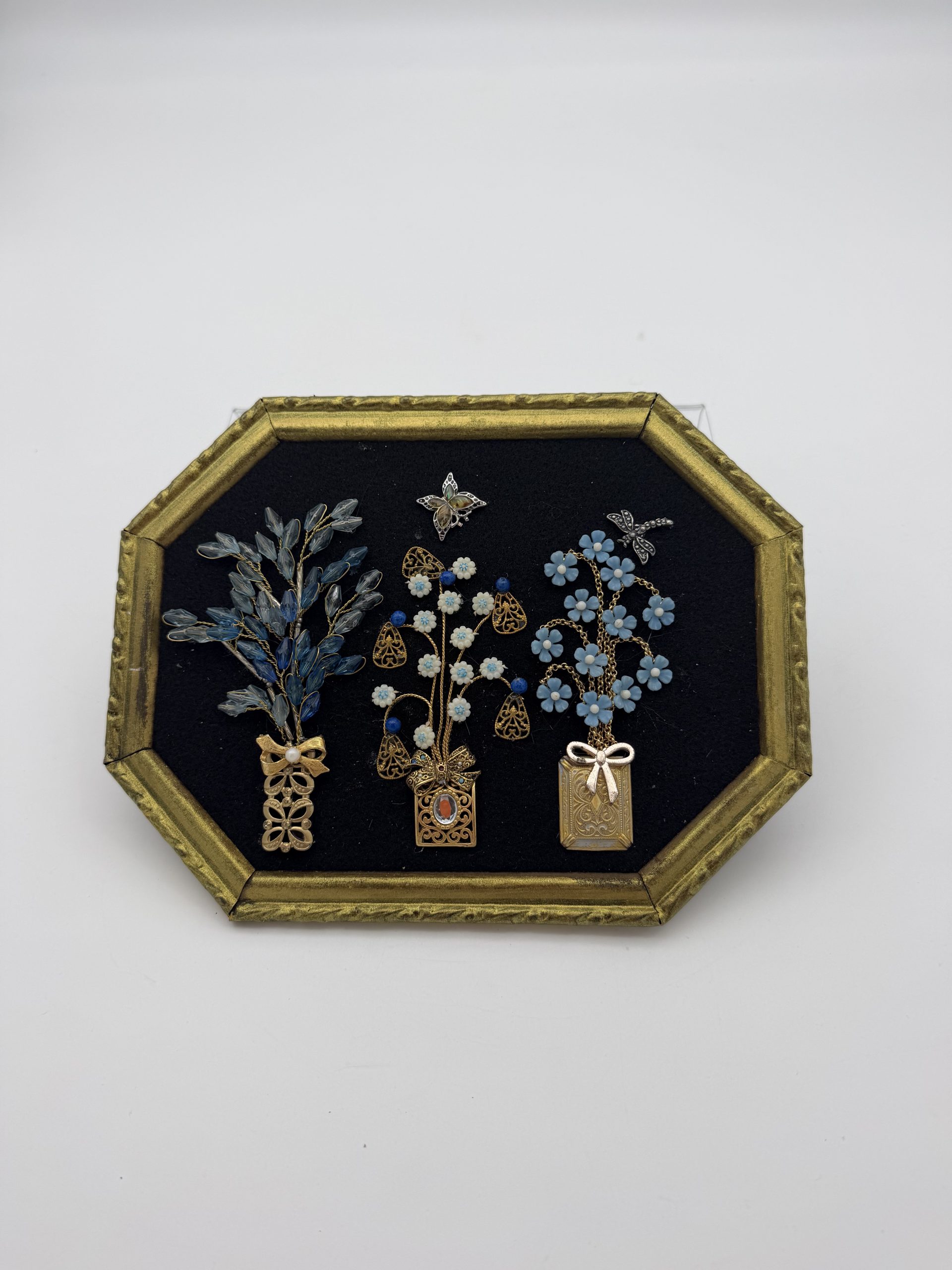 Bouquet Trio In Blue - Jean Nevinger